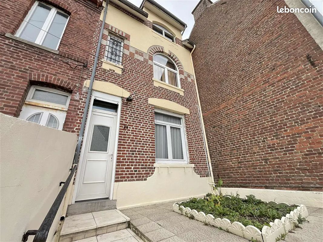 Maison 7 pièces 102 m² · à Vermelles · 102 m² · 95 000 €