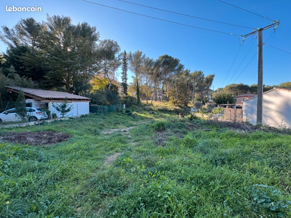 Terrain 741 m² · à Martigues · 352 000 €