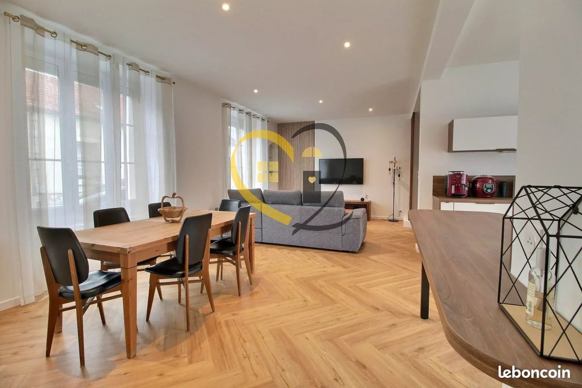 Maison 121 m² · à Bourges · 121 m² · 375 000 €