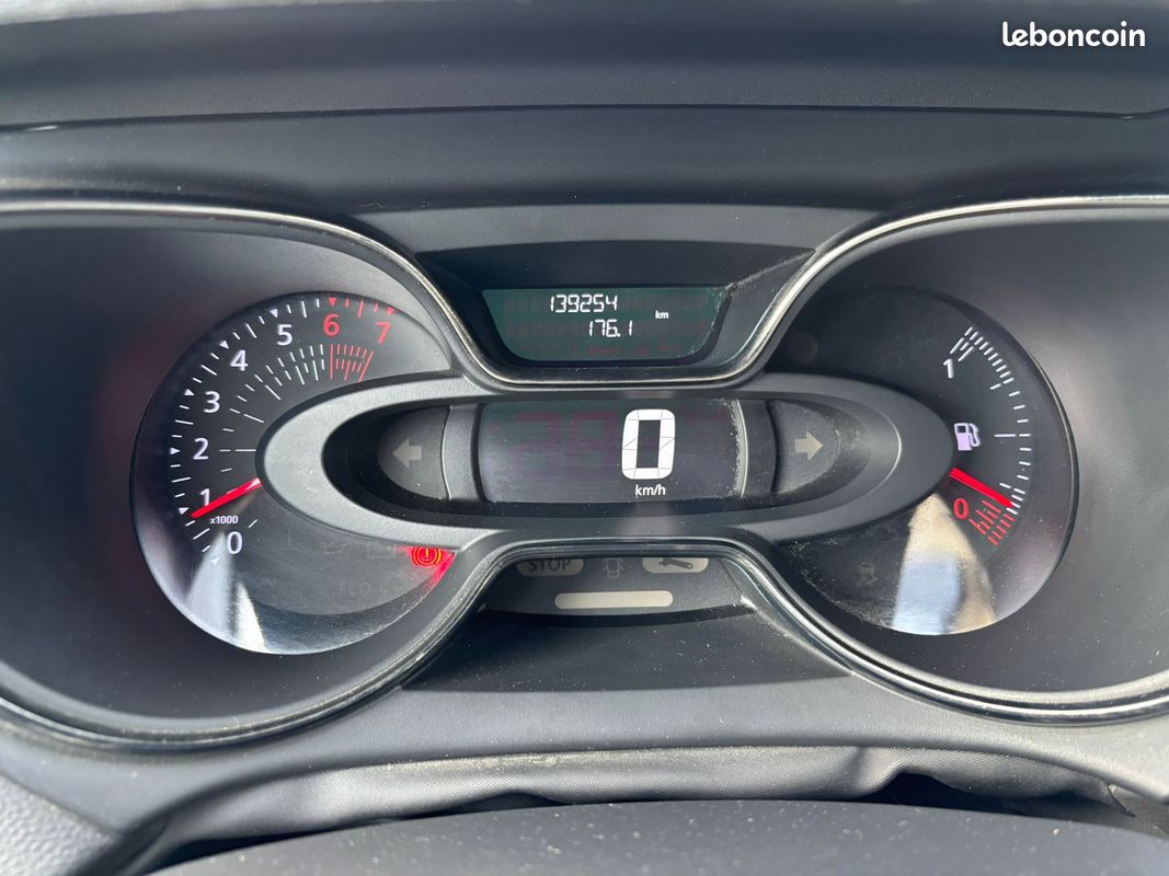 Renault CAPTUR Intens 120CH (image 9)