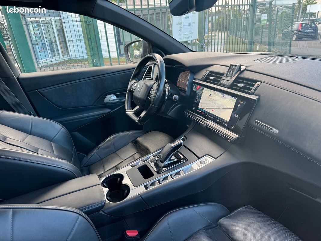 DS DS 7 Crossback 2.0 BLUEHDI 180 GRAND CHIC AUTOMATIQUE (image 16)