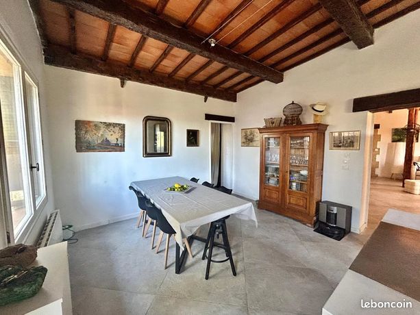 Mas 5 pièces 176 m² — 10
