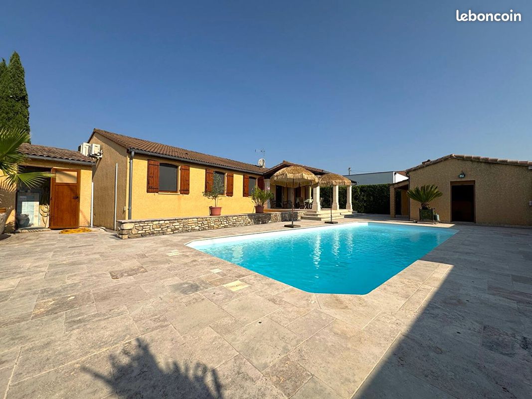 Maison 7 pièces 141 m² · à Saint-Julien-les-Rosiers · 141 m² · 440 000 €