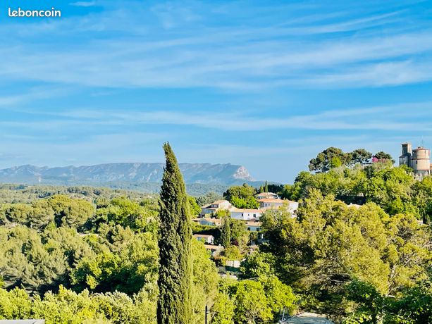 À VENDRE - Appartement T3 avec terrasse panoramique et vue exceptionnelle sur la Sainte-Victoire - Venelles
