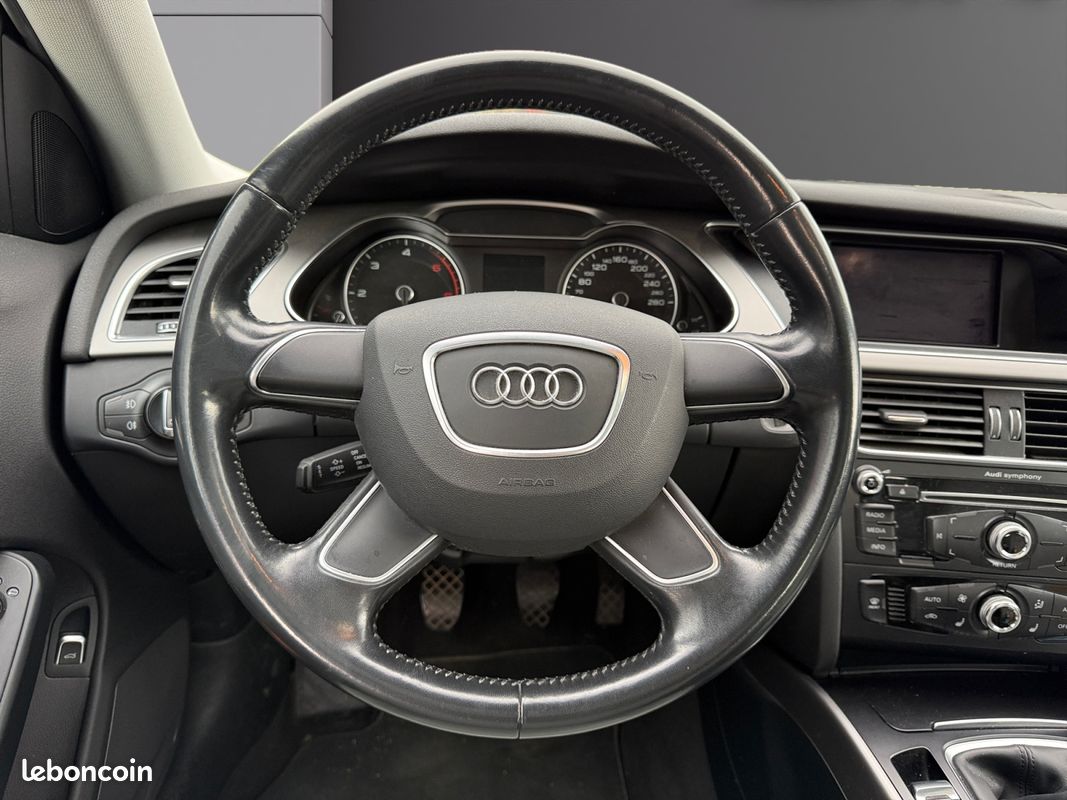 AUDI A4 (2) 2.0 TDI 177 BUSINESS LINE QUATTRO 177Ch Garantie 12 mois (image 13)
