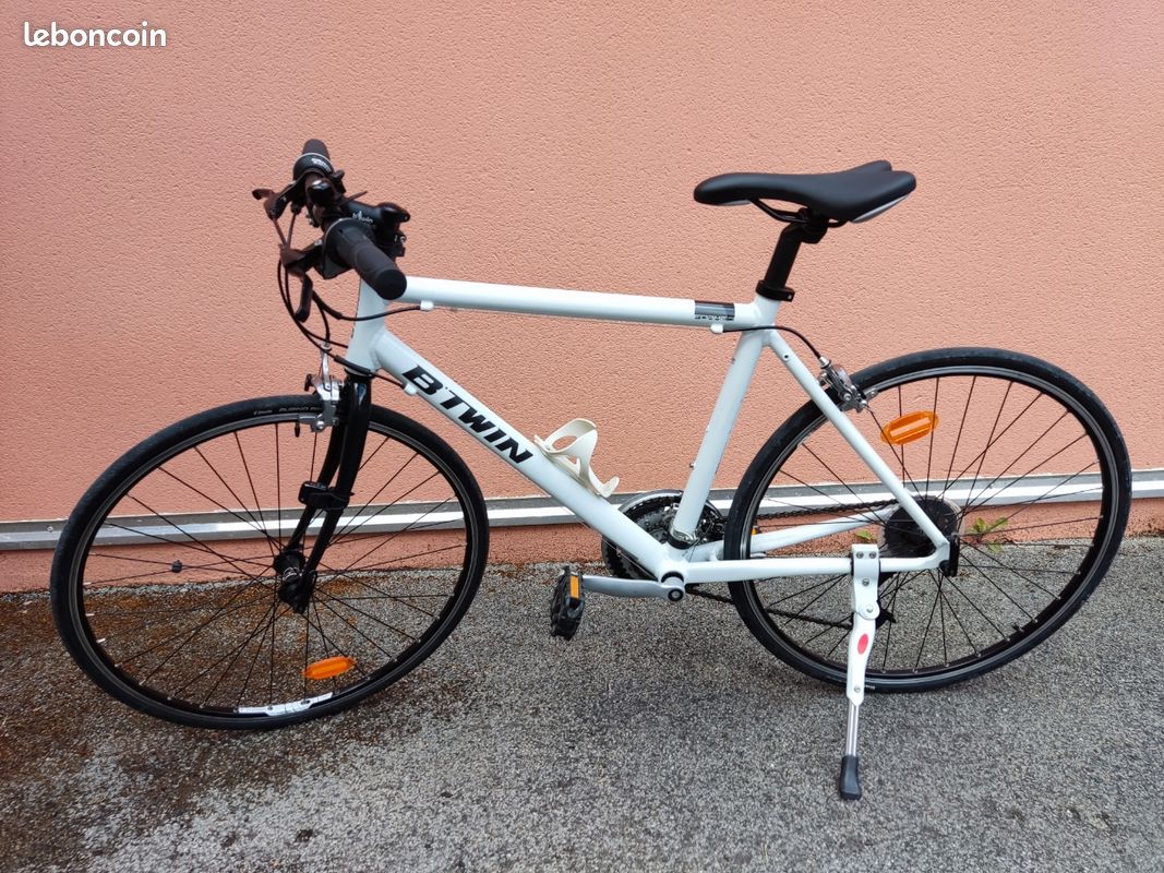 Dernières heures : Vélo route Btwin Forme 3 (image 2)