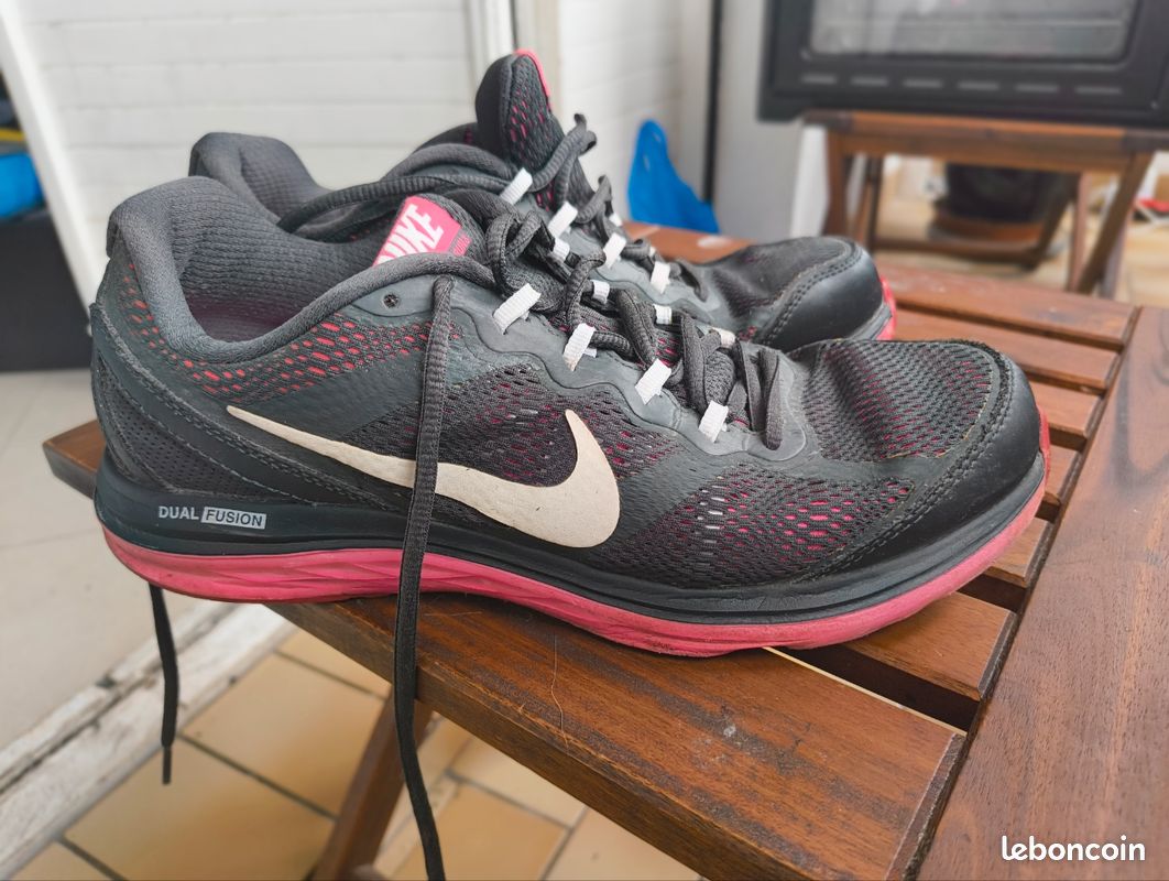 Paire de NIKE DUAL FUSION RUN 3 (image 2)