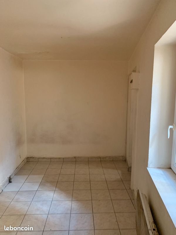 Appartement 1 pièce 15 m² · à Corbeil-Essonnes · 15 m² · 58 000 €