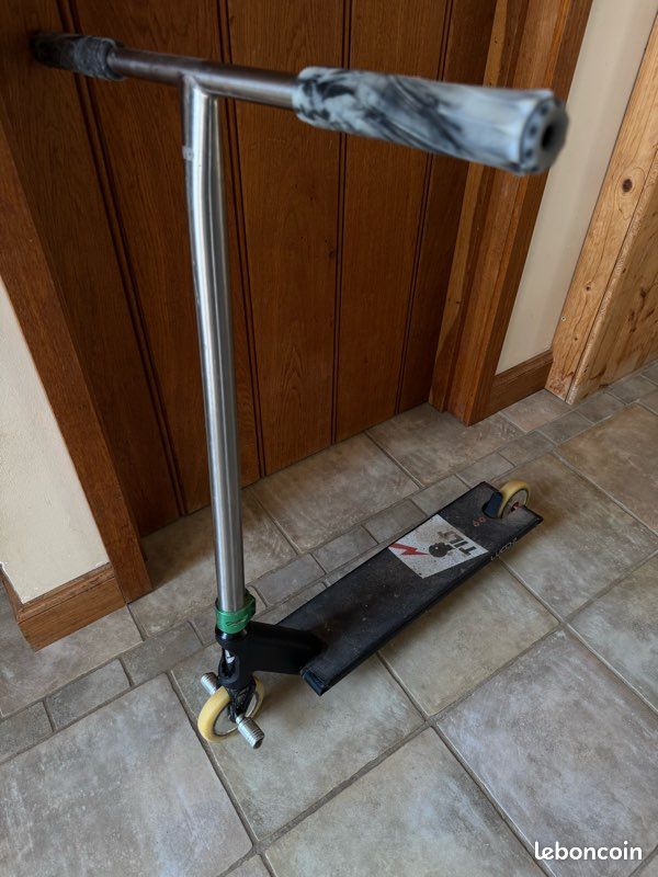 Trottinette Freestyle (image 1)