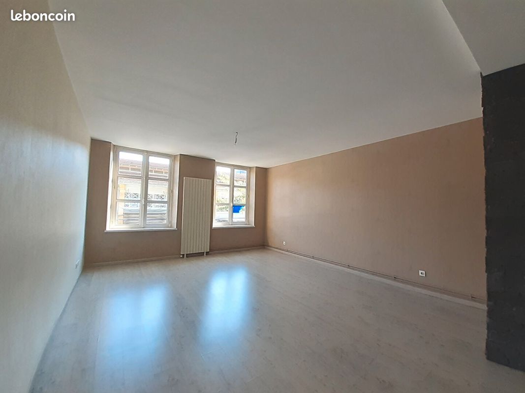 Appartement 3 pièces 73 m² · à Nancy · 73 m² · 735 €