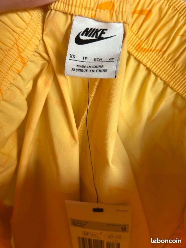 Short Nike taille XS (image 4)