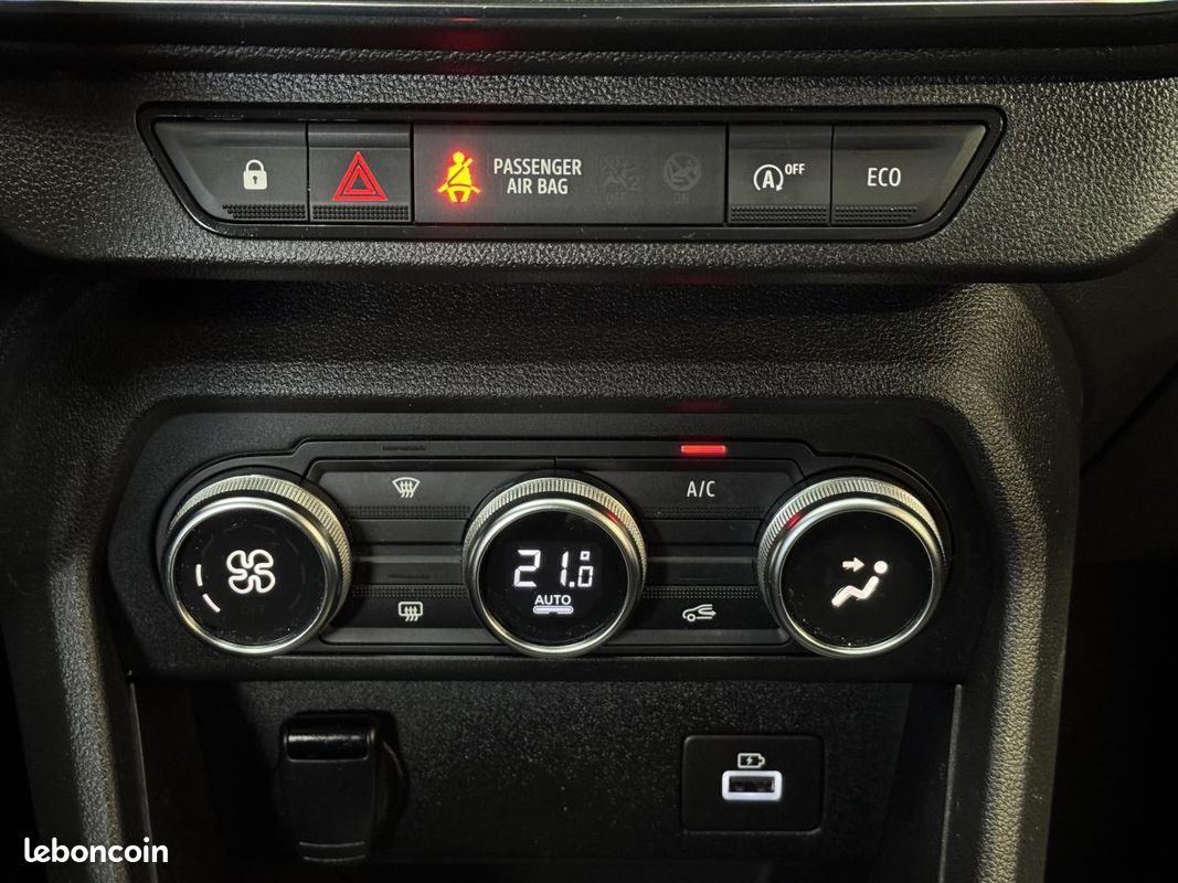 DACIA SANDERO III 1.0 TCE 90 ch CONFORT (image 21)