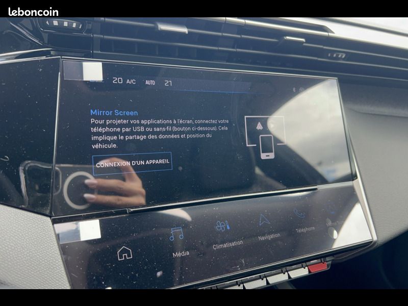 Peugeot 308 Hybrid 145 e-DCS6 Allure (image 8)