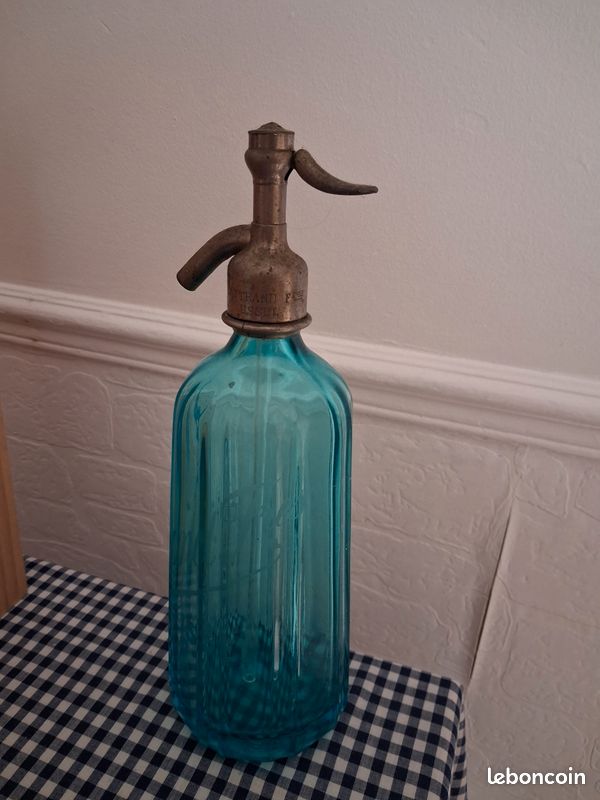 Bouteille d eau de seltz (image 1)