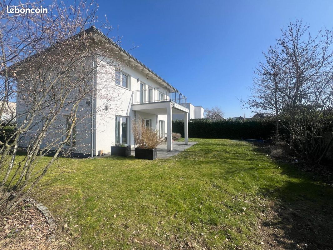 Maison 6 pièces 190 m² · à Village-Neuf · 190 m² · 820 000 €