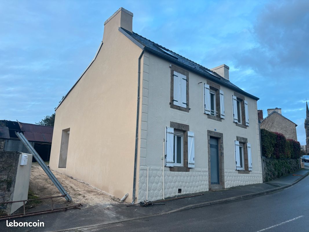 Maison 6 pièces 135 m² · à Saint-Ségal · 135 m² · 239 500 €