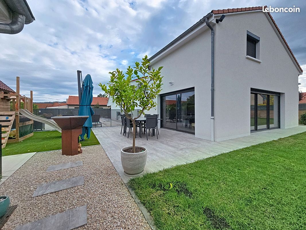 Maison 5 pièces 140 m² · aux Martres-de-Veyre · 140 m² · 420 000 €