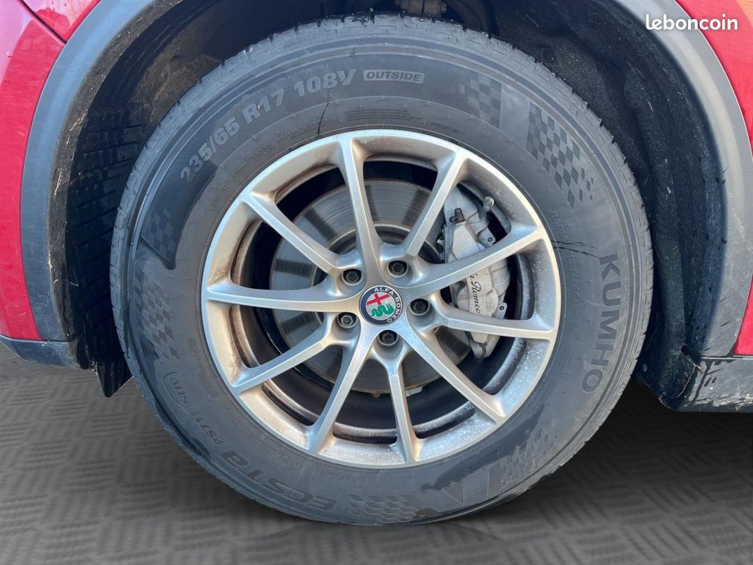 ALFA ROMEO STELVIO 2.2 150 ch AT8 Business (image 22)