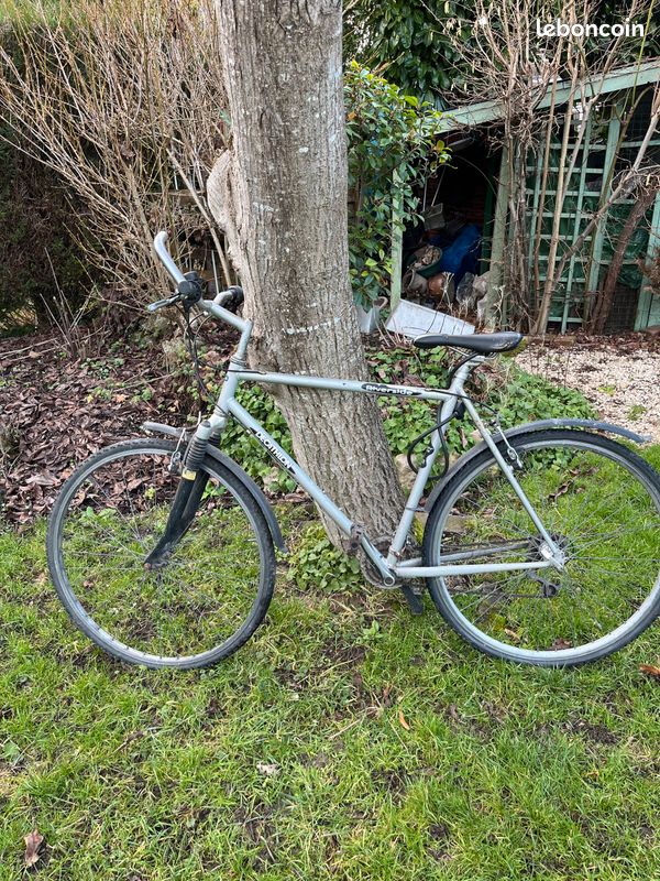 Vélo (vtt) decathlon riverside Vélos