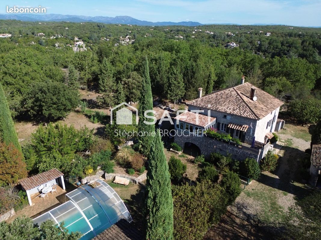 Maison 8 pièces 151 m² · à Saint-Alban-Auriolles · 151 m² · 569 000 €