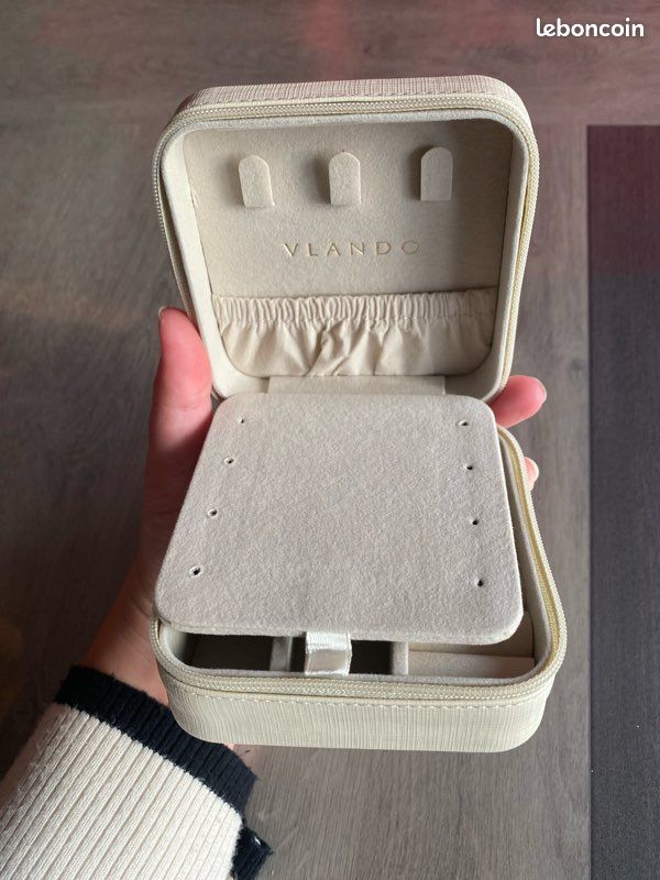 Vlando Petite boîte à bijoux en simili-cuir pour voyage, organisateur d Vlando Petite boîte à bijoux en simili-cuir pour voyage, organisateur d