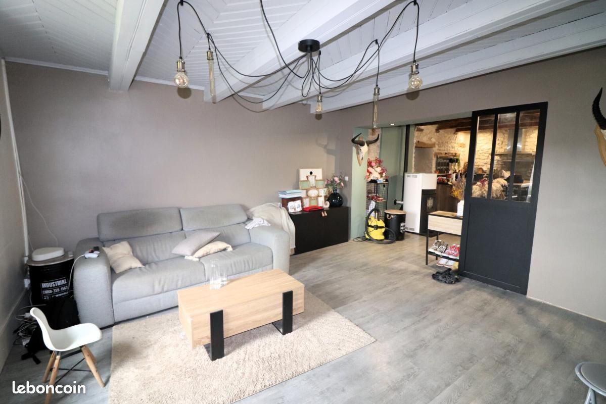Maison 6 pièces 170 m² · à Castelnau-Montratier · 170 m² · 109 000 €