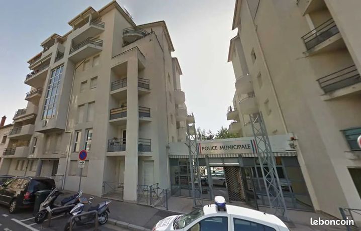 Grand studio de 34m2 bien situé, garage possible — 3