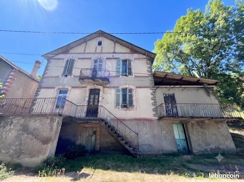 Maison 8 pièces 195 m² · à Capdenac · 195 m² · 35 000 €