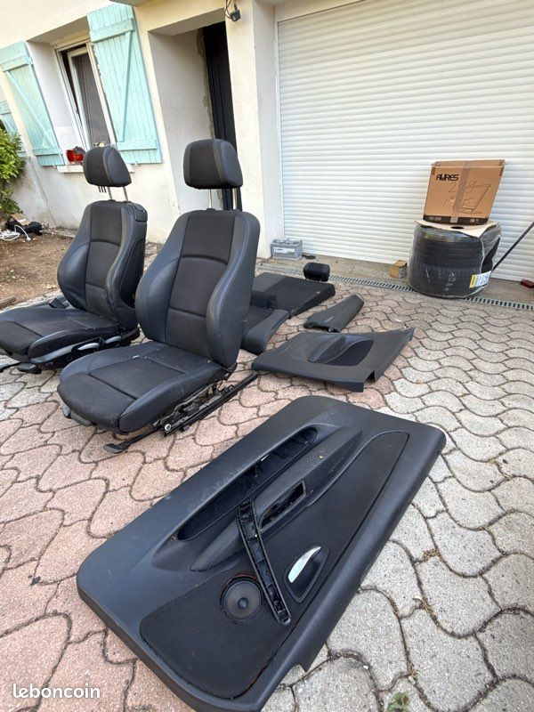 URGENT Interieur complet Bmw - serie 1 e82 - e88 -e87 - e81 (image 2)