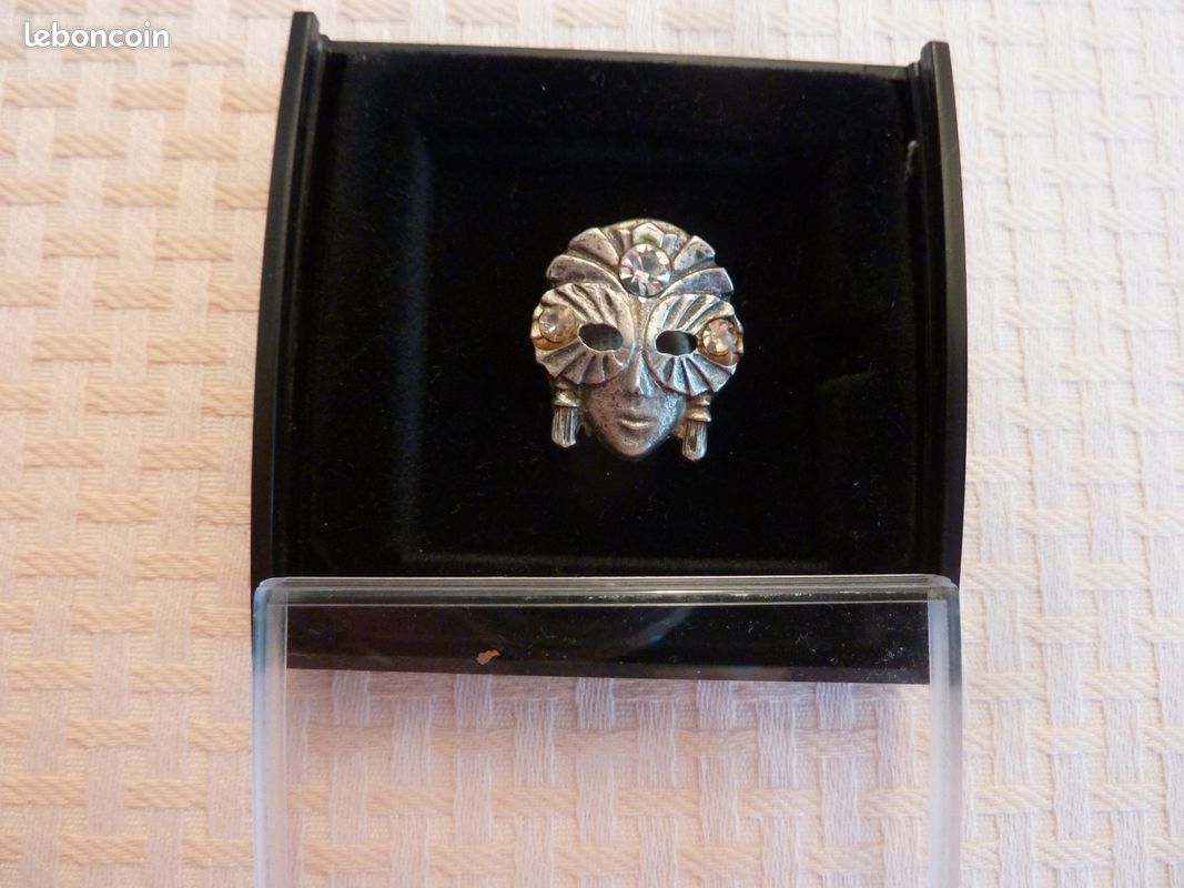 Broche Vintage Masque Argenté Signée Fenjal - Occasion