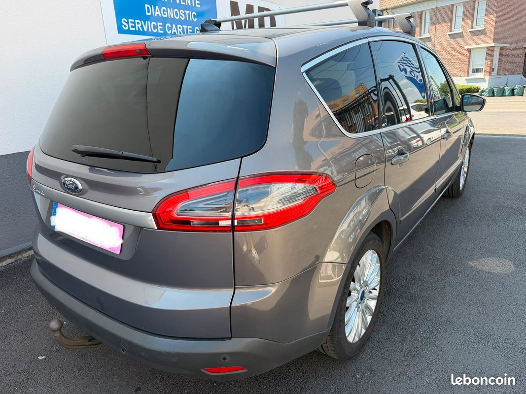 Tres beau Ford S-Max 1.6 TDCi 115 cv Titanium premiere main 7 places (image 3)