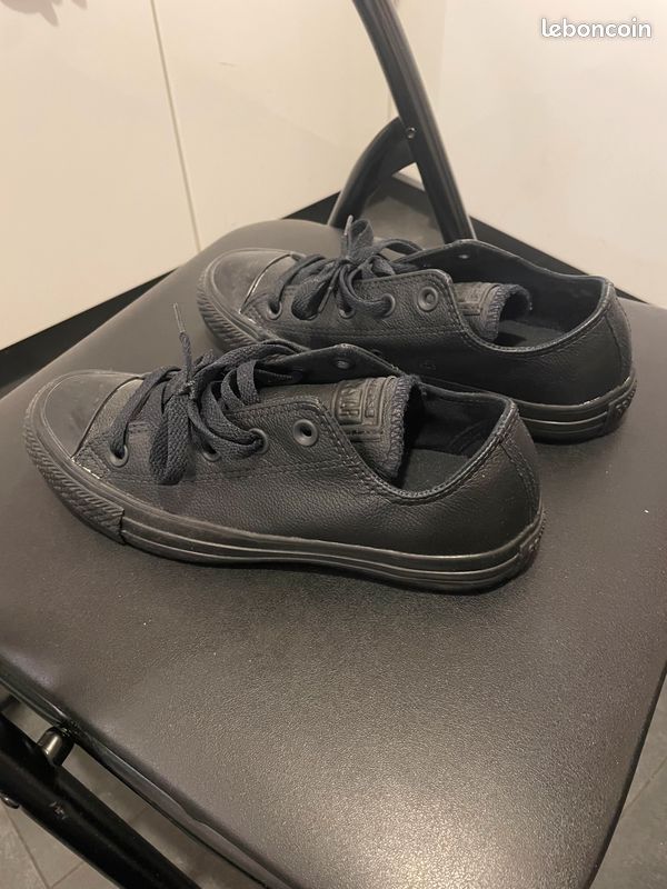 Très urgent vente paire de baskets converse noir (image 3)