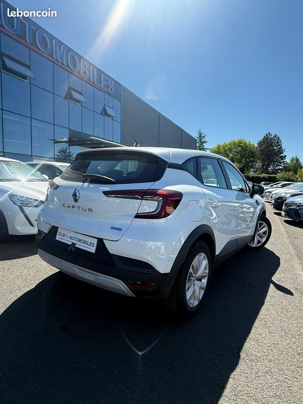 Renault Captur 1.6 e-tech 145 ch BLANC NACRÉ BOITE AUTO 08/22 CAMÉRA COCKPIT DÉMARRAGE SANS CLEF GARANTIE 12 MOIS (image 2)