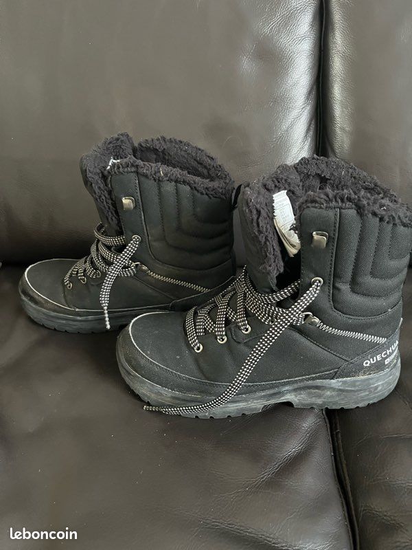 Bottes De Randonnée Quechua Femme Taille 39 - Noir, Doublées, En Excellent état Comme Neuves