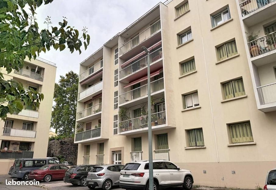 Appartement 3 pièces 55 m² · à Aix-en-Provence · 55 m² · 205 000 €