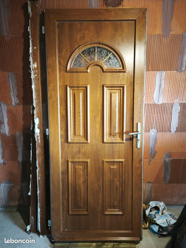 Porte d'entrée PVC Chêne doré (image 1)