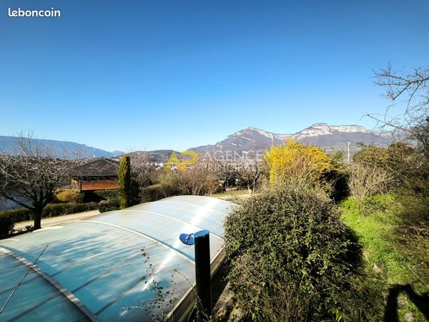 Maison 8 pièces 220 m²