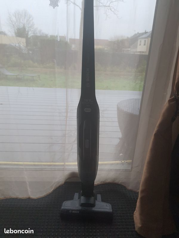 Aspirateur balai bosch série Électroménager