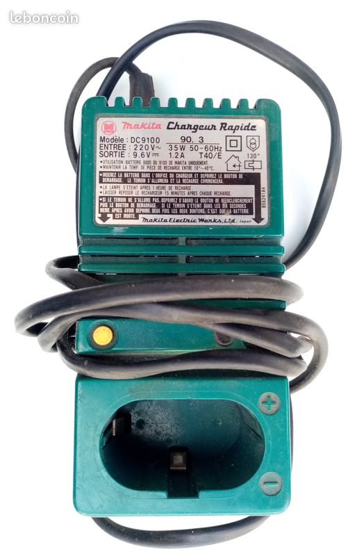 Bloc chargeur alimentation : MAKITA 9.6v 1.2A - Réf : DC9100 - Etat inconnu (je n'ai pas d'outil, ni de batterie) - Vendu en l'état - Envoi en Mondial Relay possible (image 1)