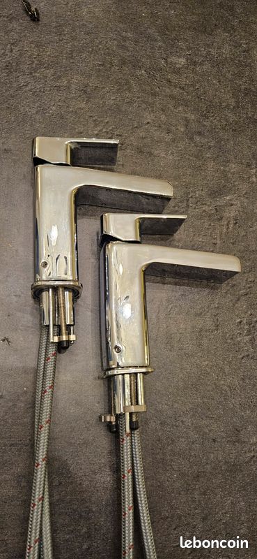 Mitigeur lavabo cascade (image 1)