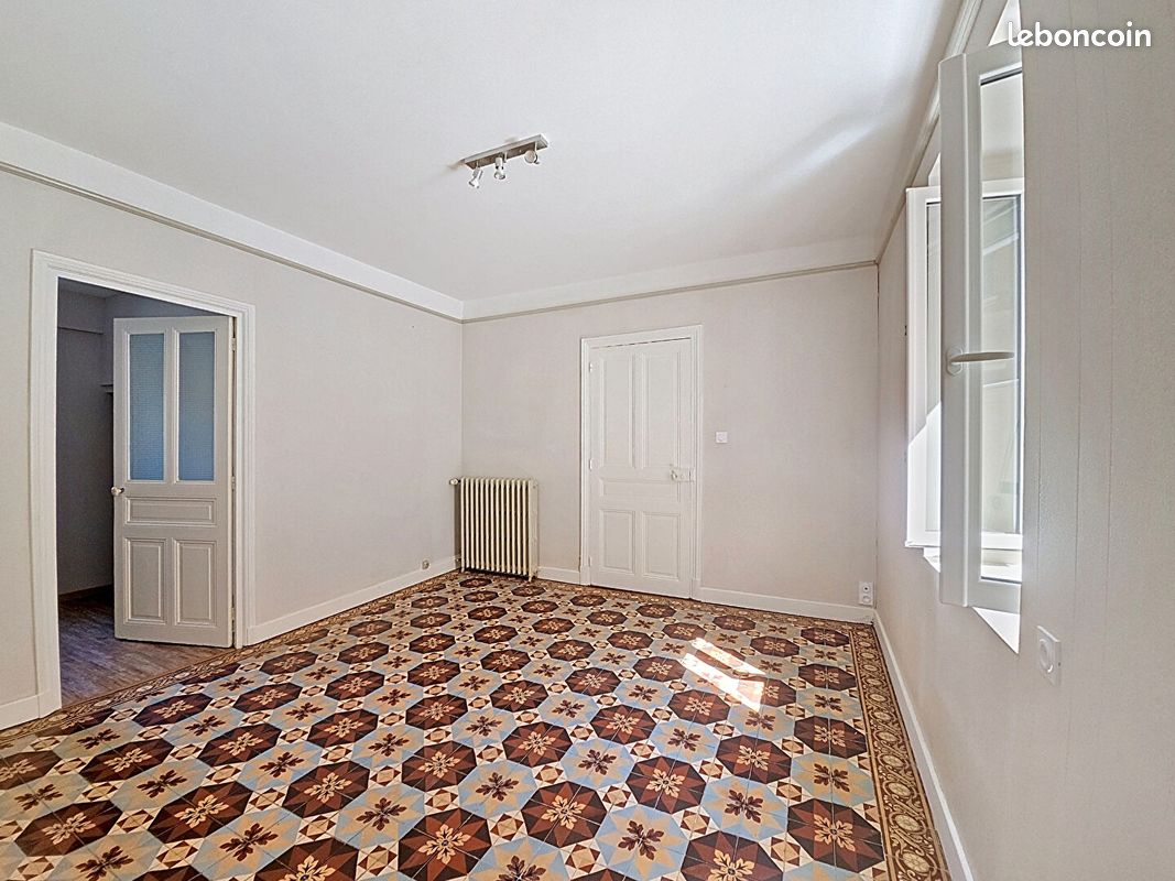 Appartement 4 pièces 115 m² · à Mézériat · 115 m² · 711 €/mois