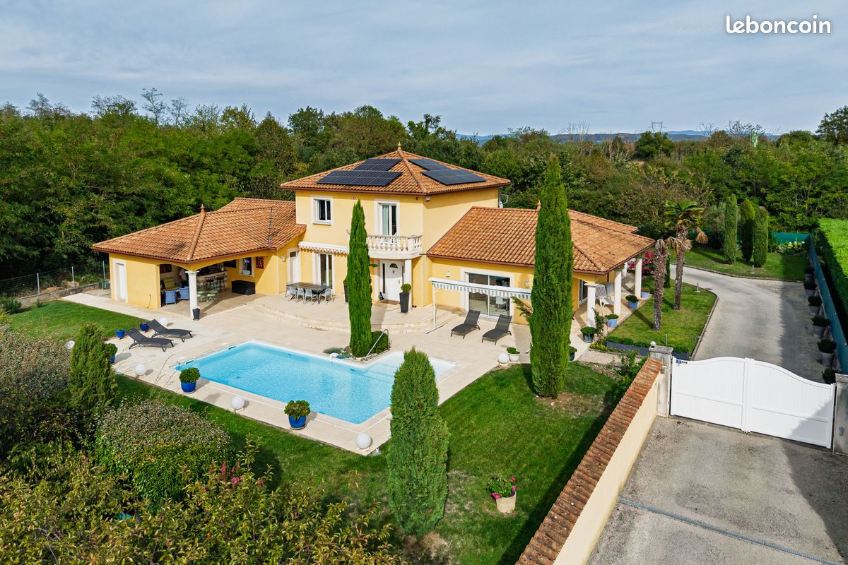 Maison 7 pièces 220 m² · à Tignieu-Jameyzieu · 220 m² · 697 000 €