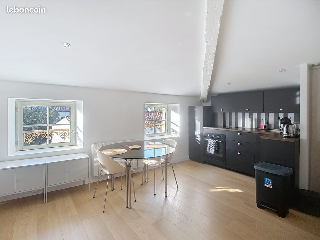 Appartement 2 pièces 32 m² · à La Rochelle · 32 m² · 830 €/mois