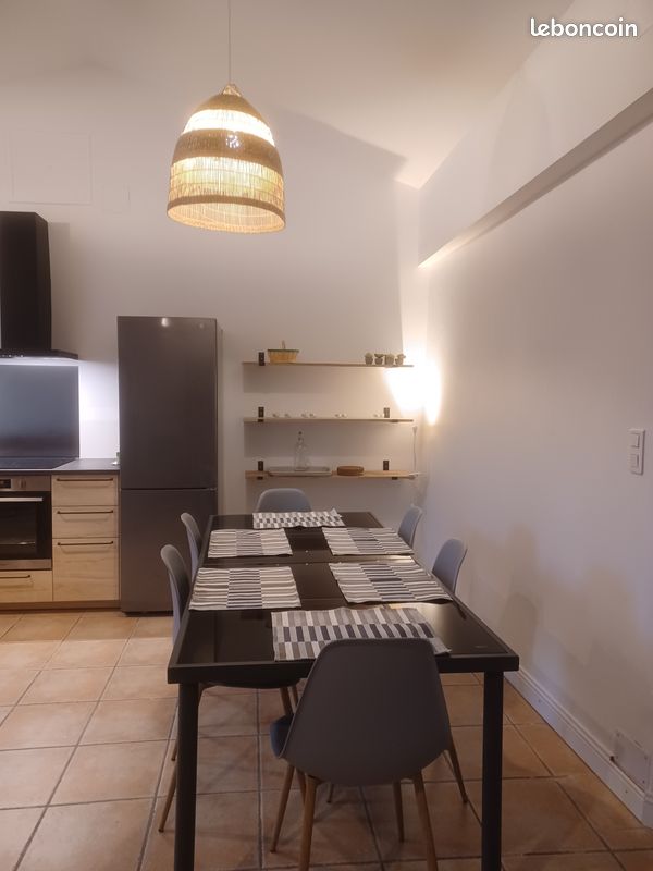 Table moderne neuve (image 2)