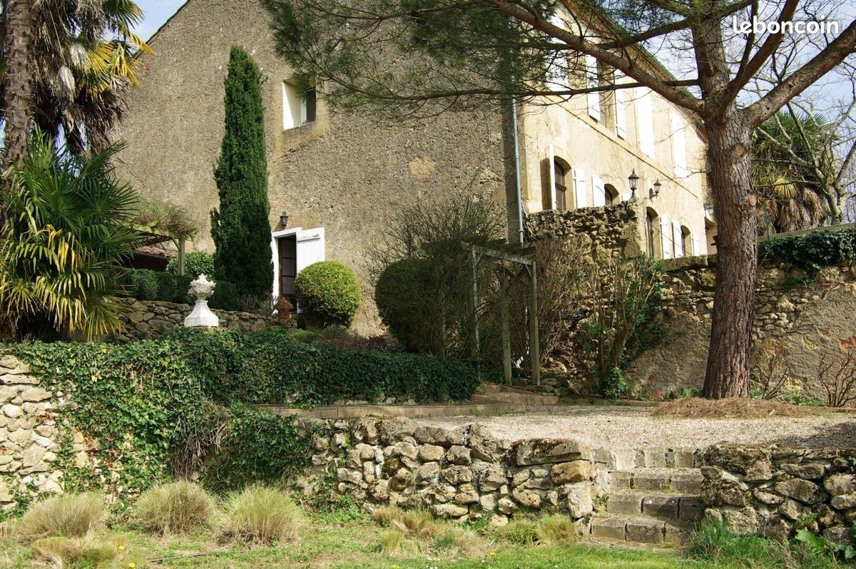 Maison 7 pièces 330 m² · à Mirande · 330 m² · 550 000 €