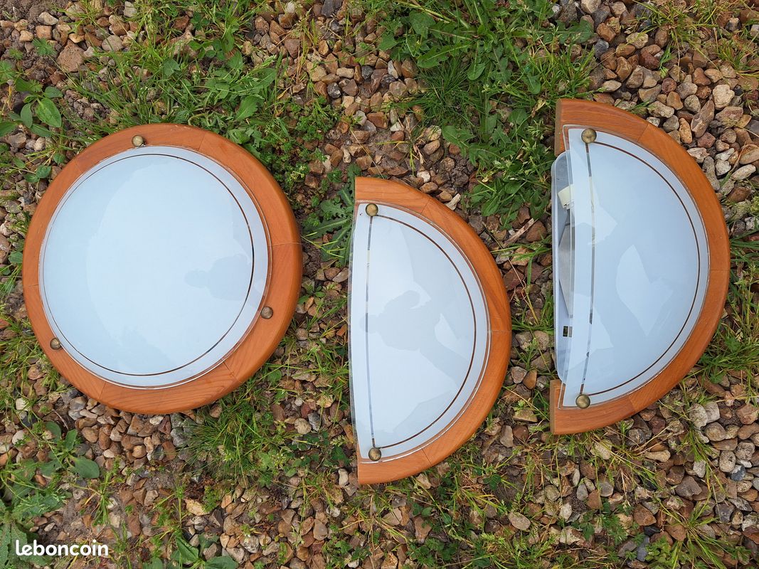 Luminaires (plafonnier et 2 appliques) (image 1)