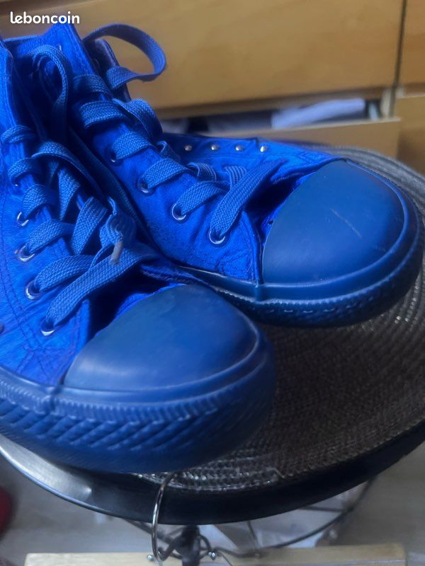Baskets montantes bleues satinées - Style "Converse" - Pointure 38 (image 2)