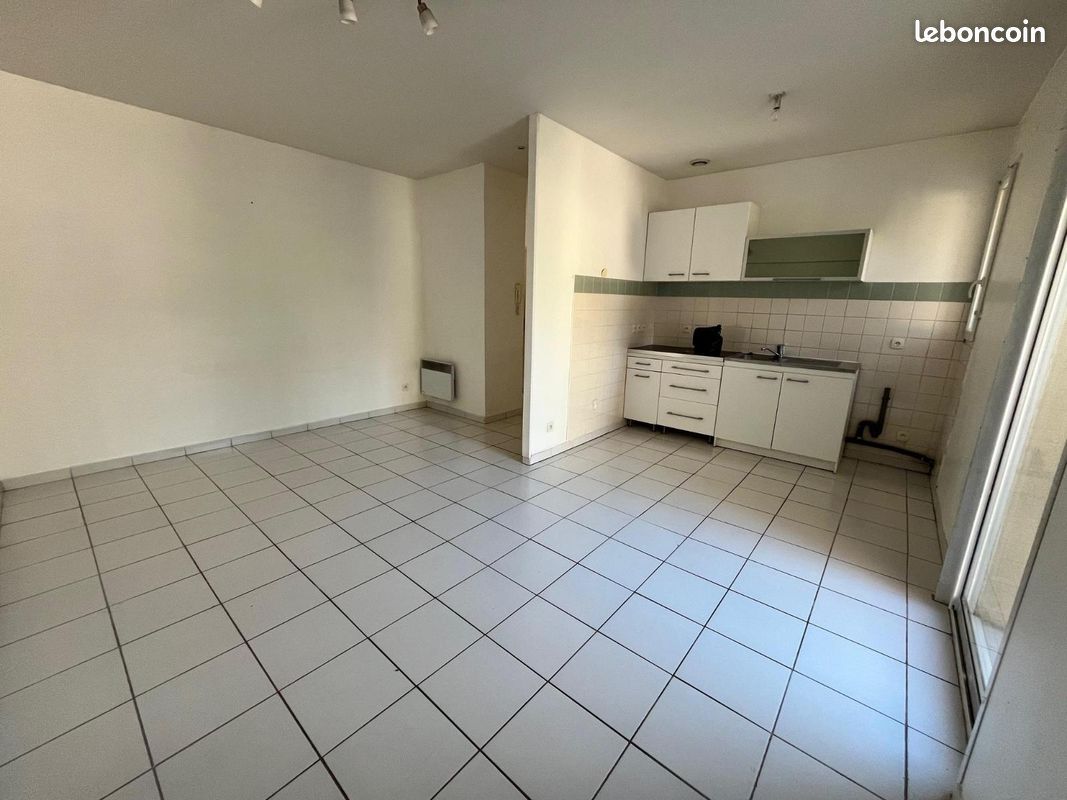 Appartement 3 pièces 53 m² · à Saint-Priest · 53 m² · 750 €/mois
