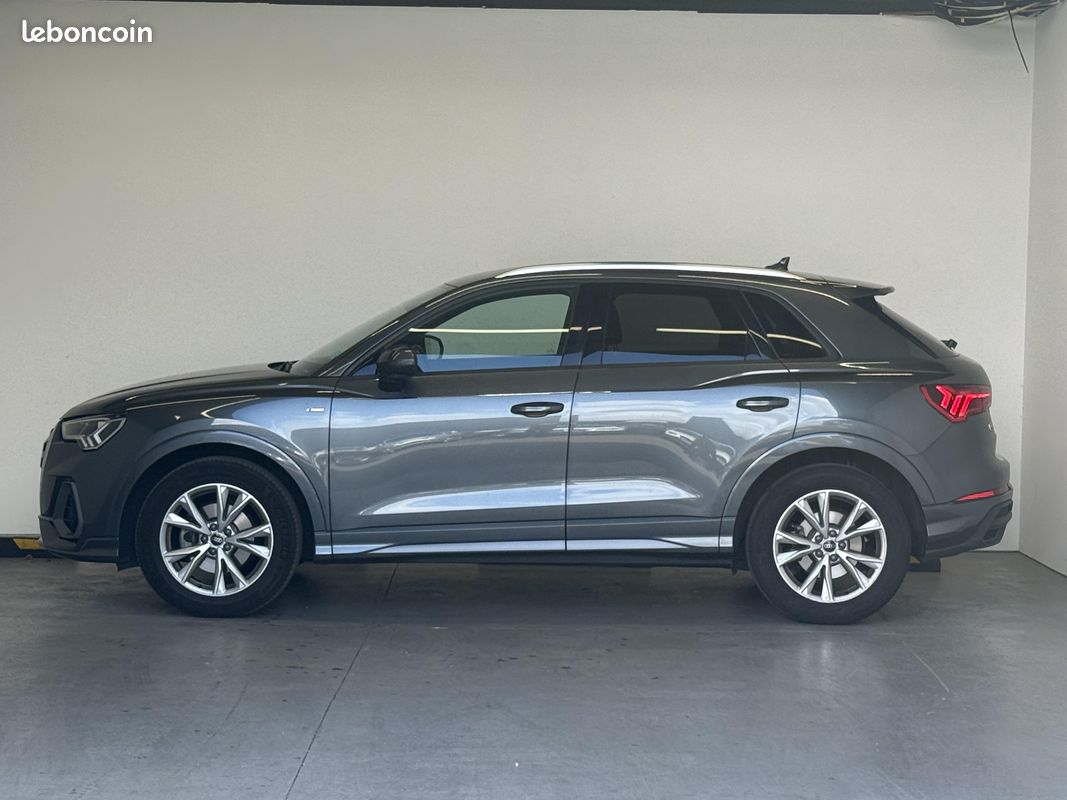 AUDI Q3 35 TFSI 150 ch S tronic 7 S line (image 2)