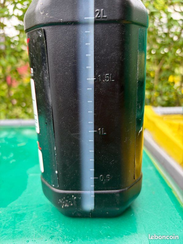 Réservoir de vapeurs de carburant pour voiture, réservoir à charbon